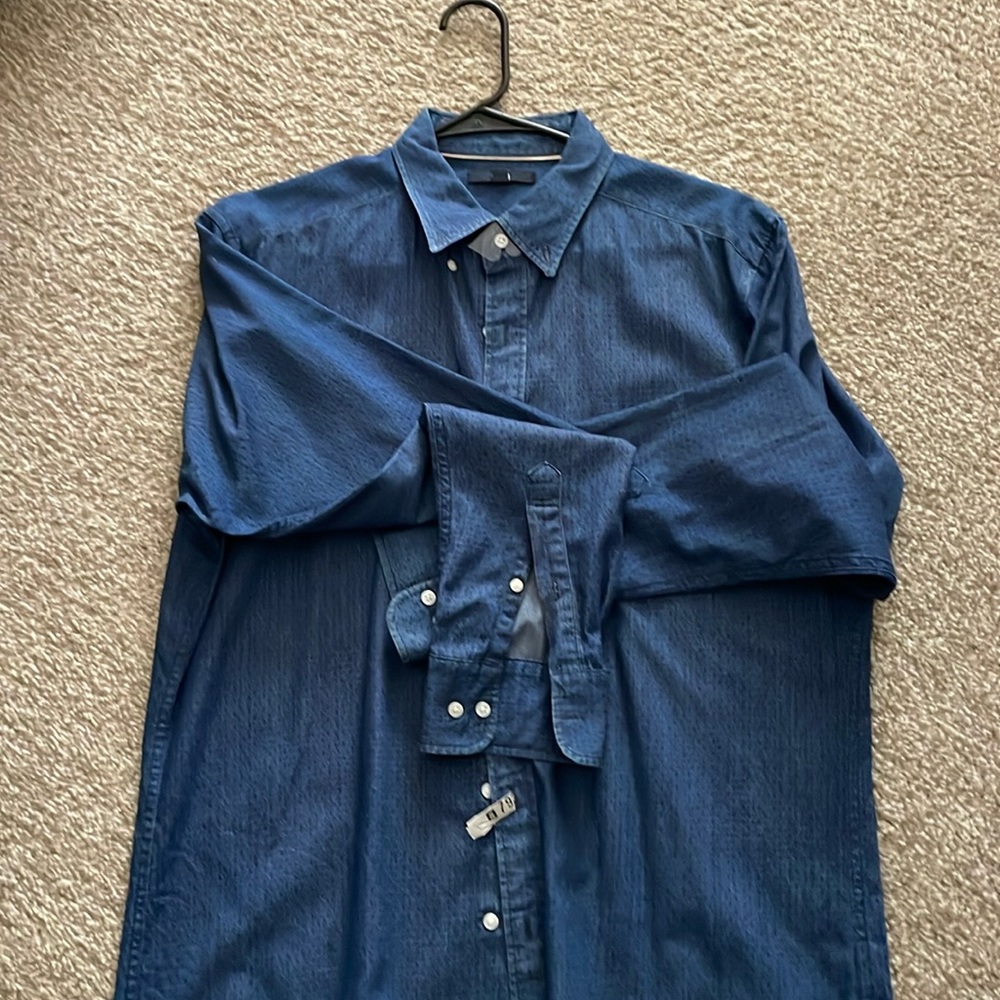 Uniqlo shirt blue